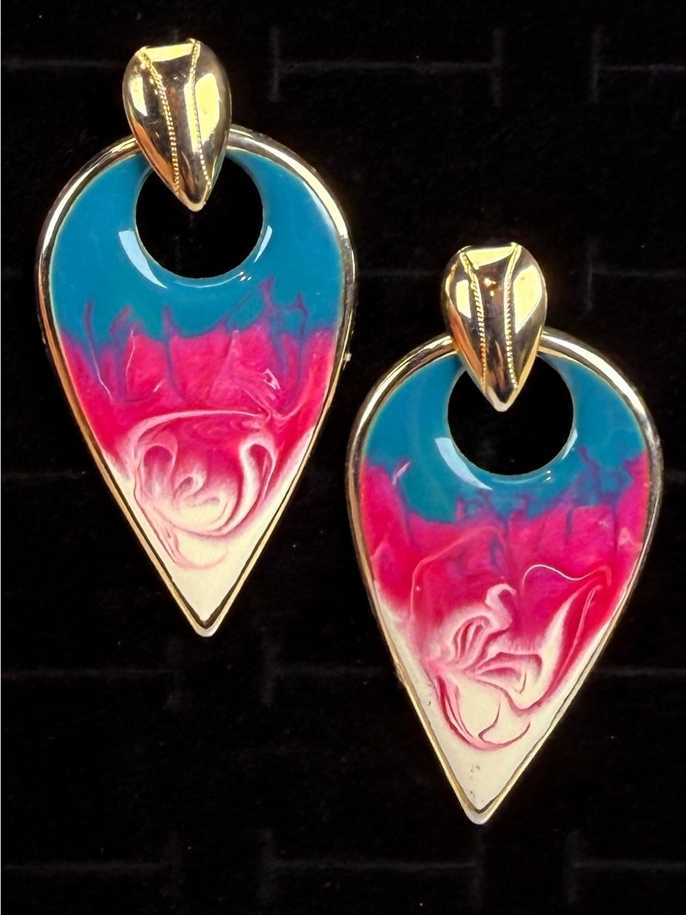 Vintage lightweight Goldtone Pink Blue Geometric Earrings with Modern Design